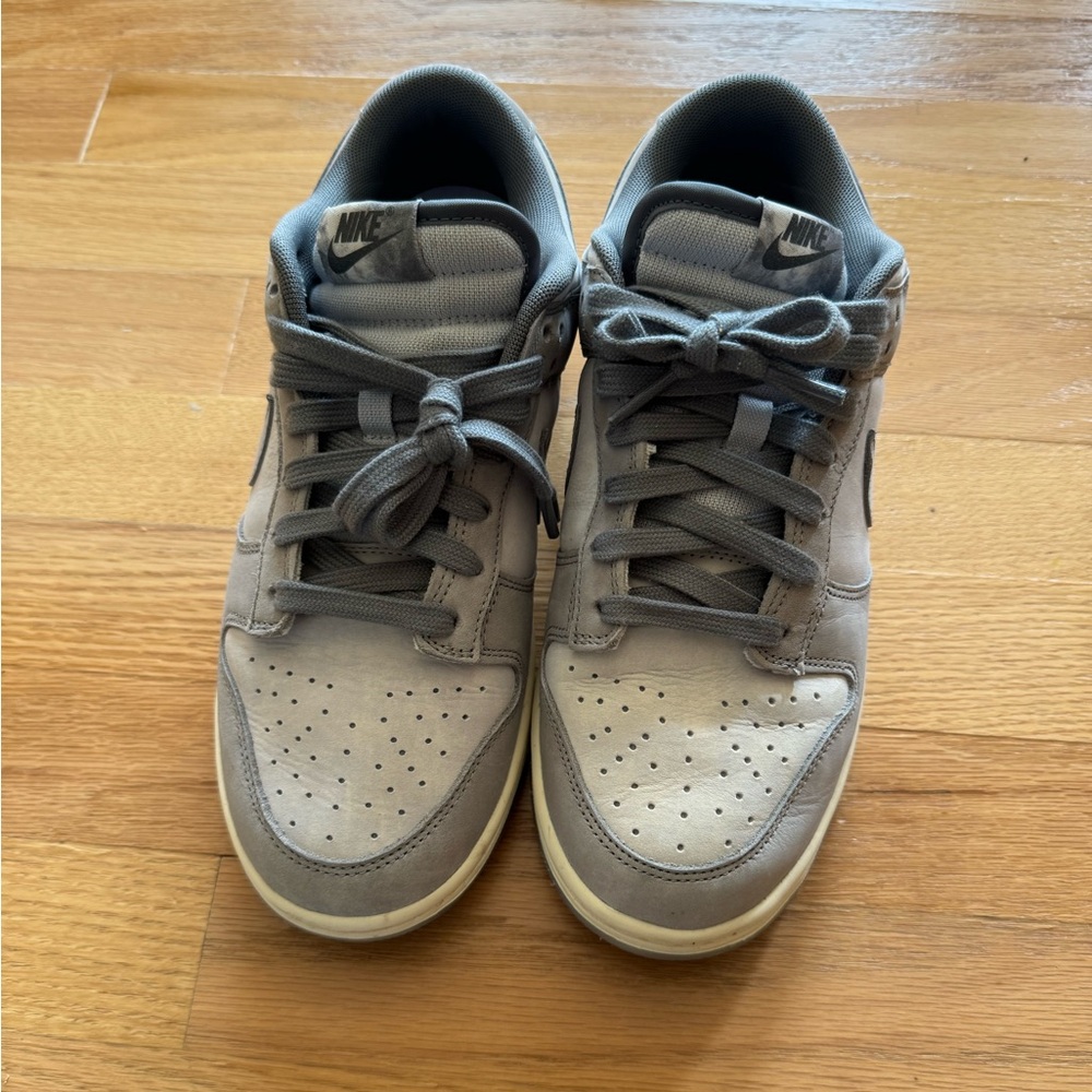 Nike Dunk Low Womens - Picture 5 of 6